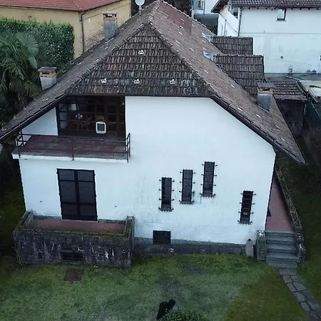 La Casa Di Arnika بافينو