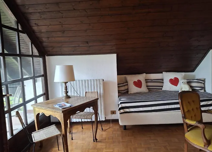 La Casa Di Arnika Бавено